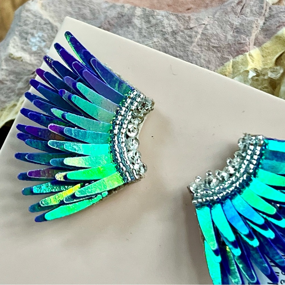 NWT Mignonne Gavigan Mini Madeline Earrings Light Metallic Purple - Picture 3 of 15